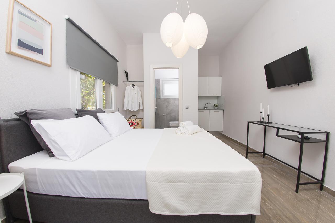 Palio Grey Apartments PalaiónTsiflíkion Exteriör bild