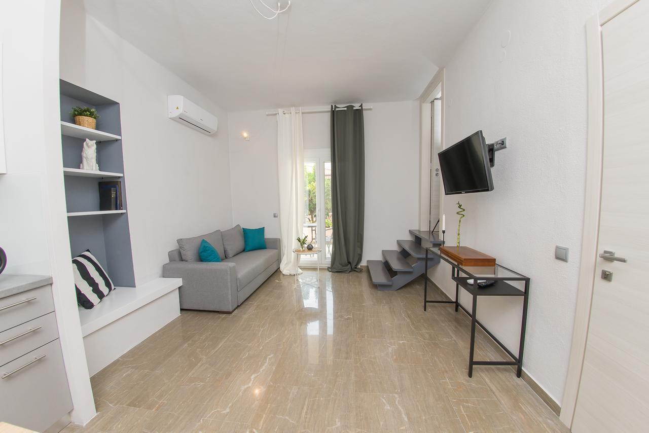 Palio Grey Apartments PalaiónTsiflíkion Exteriör bild