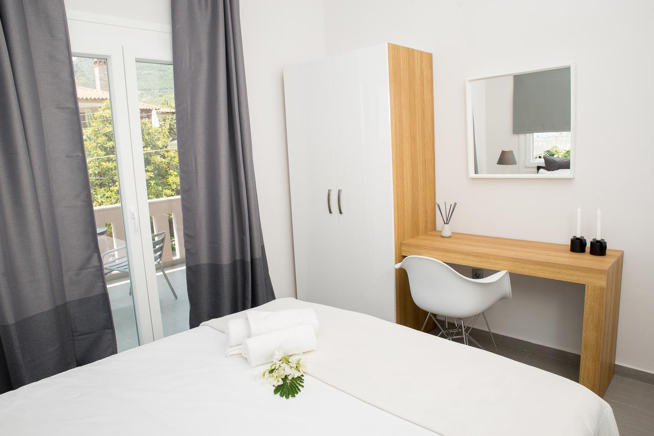 Palio Grey Apartments PalaiónTsiflíkion Exteriör bild