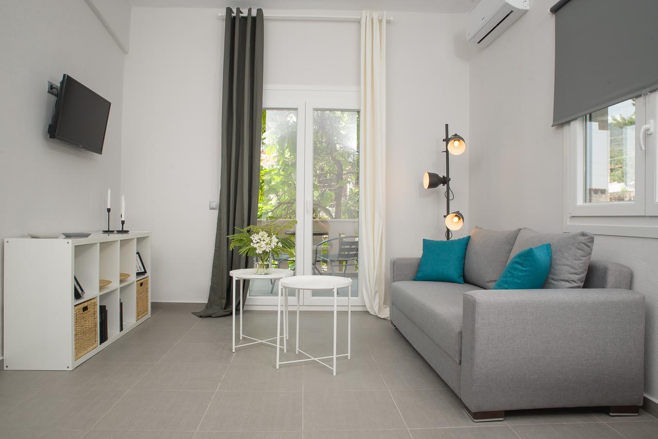 Palio Grey Apartments PalaiónTsiflíkion Exteriör bild
