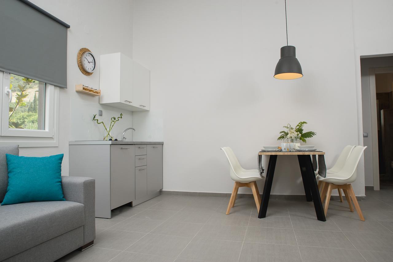 Palio Grey Apartments PalaiónTsiflíkion Exteriör bild